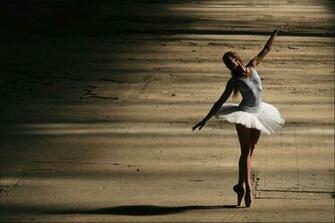 Girl Beautiful Cheer Ballet Dancer Mood Wallpaper Background