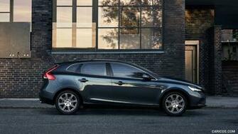 Volvo V40 T5 Inscription Side HD Wallpaper