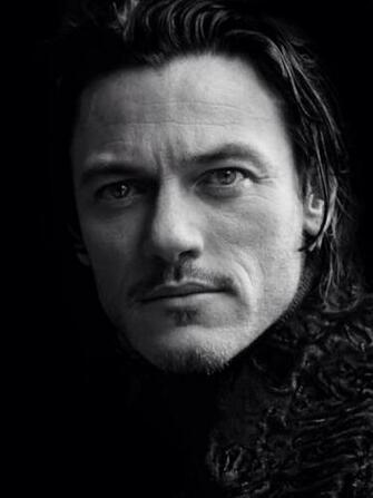 Luke Evans Poster Of The Three Musketeers Wallpaper Cloudpix
