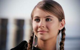 Willa Holland HD Wallpaper Background Image