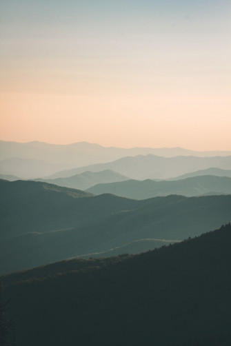Minimalist iPhone Pictures Image