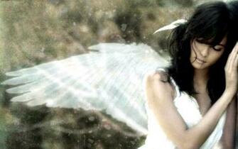 Beautiful Angels Wallpaper With Her Smile
