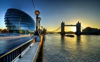 London Bridge Wallpaper