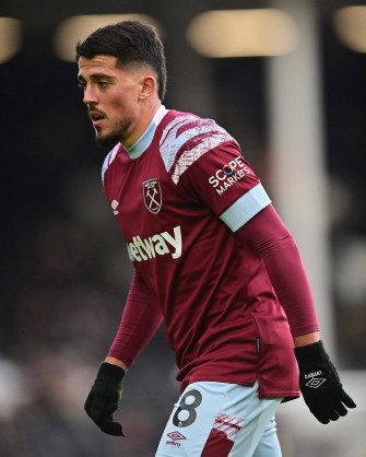 Pablo Fornals Maroon Wallpaper