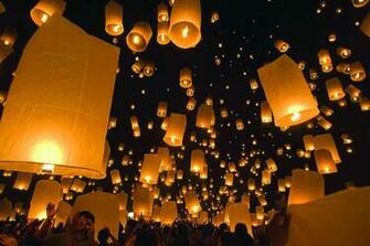 Japanese Lantern Wallpaper