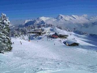 Ski Piste In The Resort Of Mayrhofen Austria Wallpaper And
