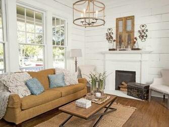 Introducing Hgtv S Fixer Upper Star Joanna Gaines Decorating And