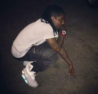 Nike Air Mag Soulja Boy Wale Rocking Max