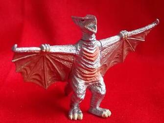 Space Gyaos Bandai Gamera Chronicle Pvc Solid Figure Width