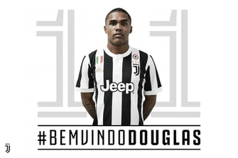 Douglas Costa Signs For Juventus