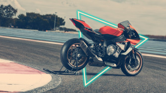Yamaha R1 Akrapovic Exhaust Wallpaper