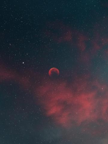 Red Moon Pictures Hq Image