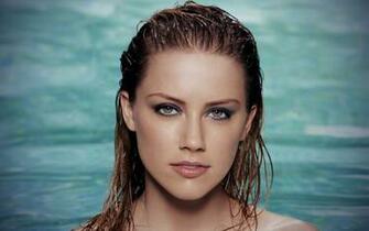 Amber Heard Background Wallpaper Desktop Image