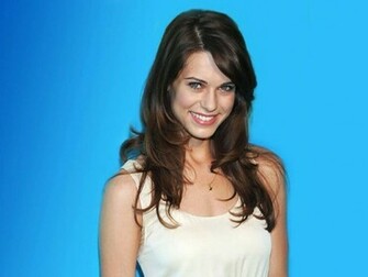 Lyndsy Fonseca Wallpaper