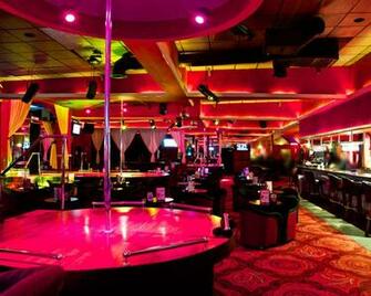 Strip Club Galleryhip The Hippest Pics