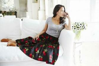 Olivia Munn Wallpaper HD Cloudpix