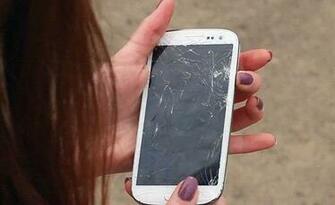 Luckily For You A Few Of Those People End Up Replacing The Screen