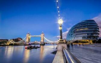 London City Night River Bridge Wallpaper