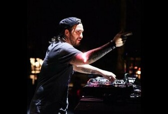 No Tie Steve Angello Million In Photos The World S