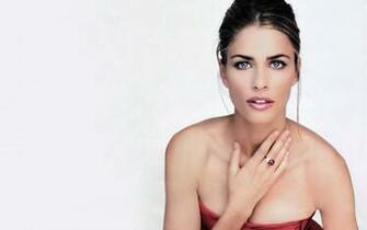 Amanda Peet Red Lips HD Image Full Wallpaper Background