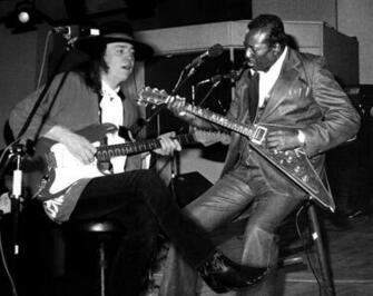 Stevie Ray Vaughan Blues Rock Hard Classic Guitar Wallpaper Background