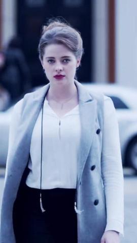 Erika Kaar In Shivaay Movie Actress Wallpaper Baltana
