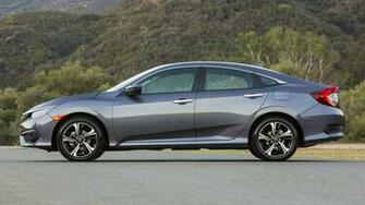 Honda Civic Touring Sedan