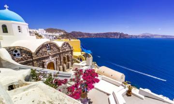 House In Santorini Greece 4k Ultra HD Wallpaper Background