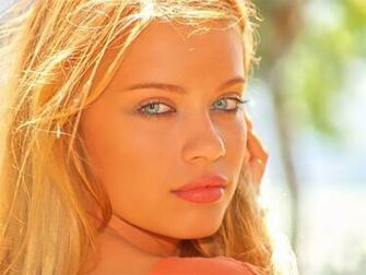 Full Size Xenia Tchoumitcheva Wallpaper Num