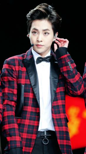 Farah Yoefran On Chen Xiumin Suho In Exo