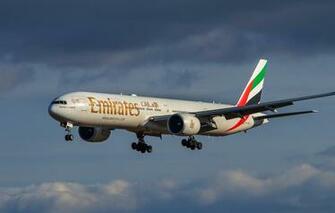 Wallpaper Boeing Liner Emirates 31h Image For Desktop