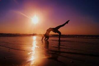 Photos Sun Sea Girls Gymnastics Sunrises And Sunsets