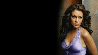 Alyssa Milano Wallpaper Image Photos Pictures Background