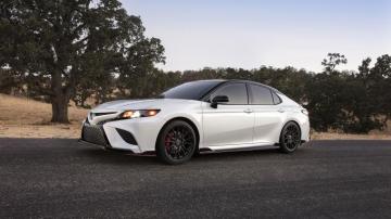 Toyota Camry Silver Beautiful Wallpaper