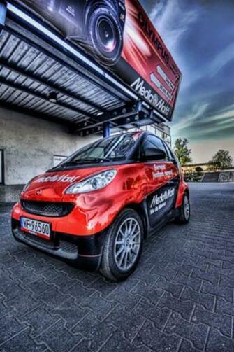 Smart Car iPhone HD Wallpaper