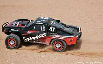 8l Traxxas Slash Re In Dirt Photo