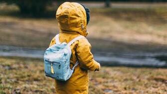 Baby Boy Woth Bag Wallpaper HD