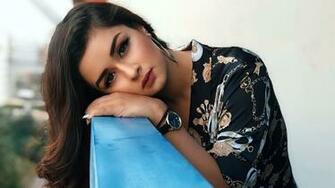 Avneet Kaur Best Wallpaper Baltana