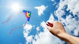 HD Wallpaper Of A Kite Flying High Paperpull