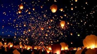Hiving Out Floating Lanterns