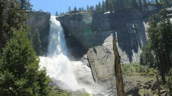 Botpost Bot Nevada Falls Yosemite National Park Usa I