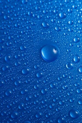 Rendered Bits iPhone Water Drops Wallpaper