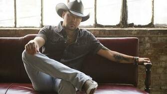 Music Jason Aldean Featuring Miranda Lambert Drowns The