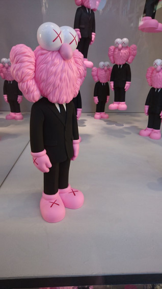 Closeup Kaws Wallpaper iPhone Pink