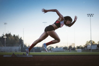 Runner In Starting Point Q1syppd3ctd6go8p Wallpaper