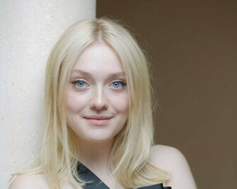 Dakota Fanning Photo