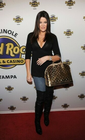 Kourtney Kardashian Wallpaper Beautiful