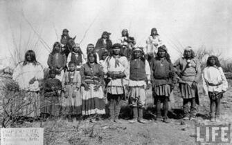 Band Of Chiricahua Apache Indians Wallpaper
