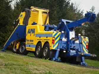 Towtruck Semi Tractor F Wallpaper