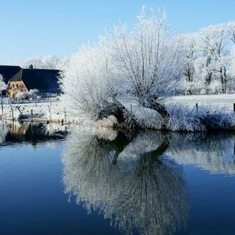 Winter Themed HD Wallpaper For iPad Gadgets Apps And Flash Games